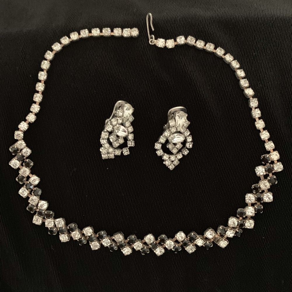 Black And Clear Rhinestone VTG Choker And Earrings